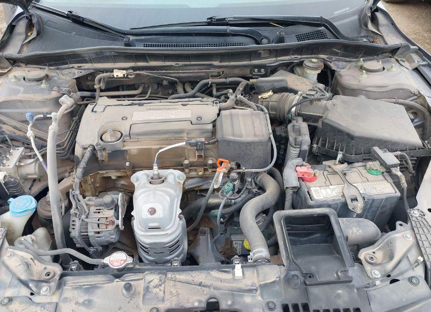 Photo 10 of 2014 Honda Accord LX (VIN 1HGCR2F35EA012602)