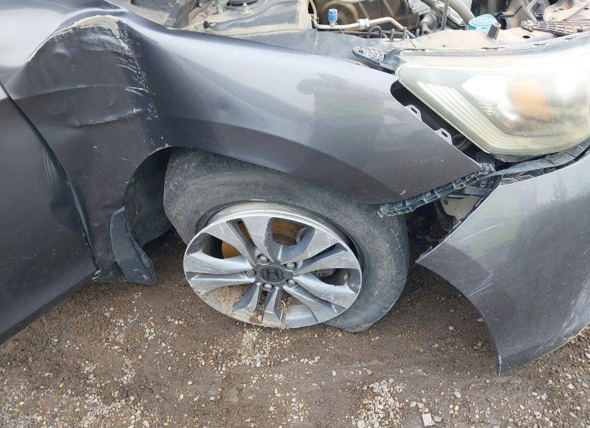 Photo 6 of 2014 Honda Accord LX (VIN 1HGCR2F35EA012602)