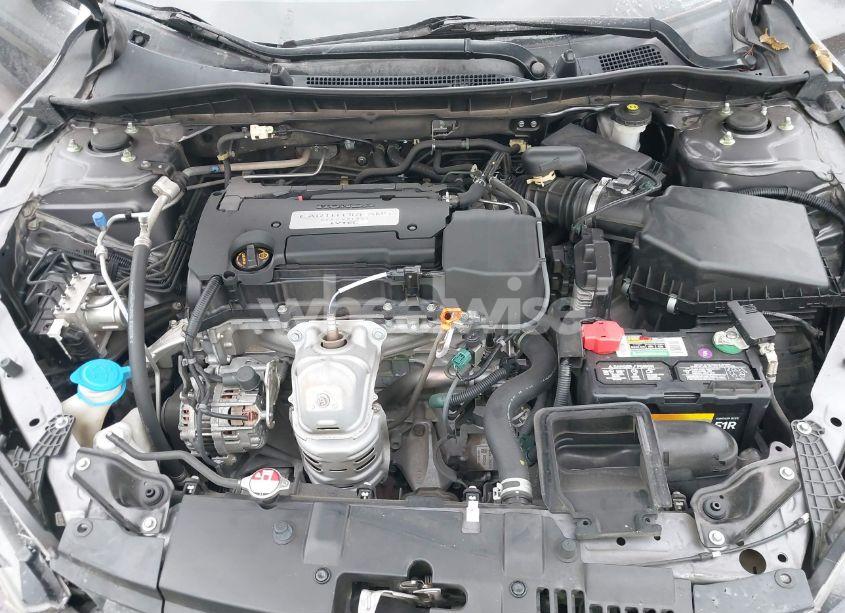 Photo 10 of 2014 Honda Accord LX (VIN 1HGCR2F35EA049178)