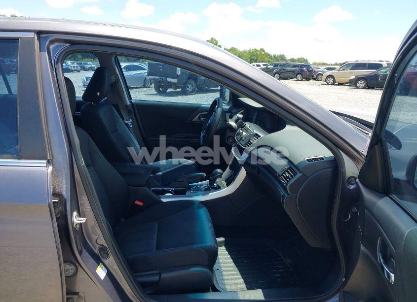 Photo 5 of 2014 Honda Accord LX (VIN 1HGCR2F35EA117303)