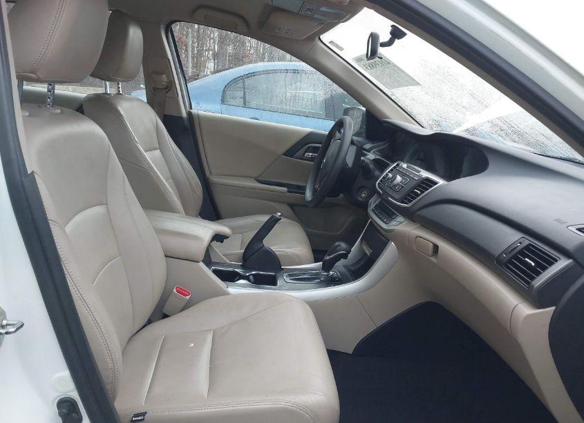 Photo 5 of 2014 Honda Accord LX (VIN 1HGCR2F35EA117754)