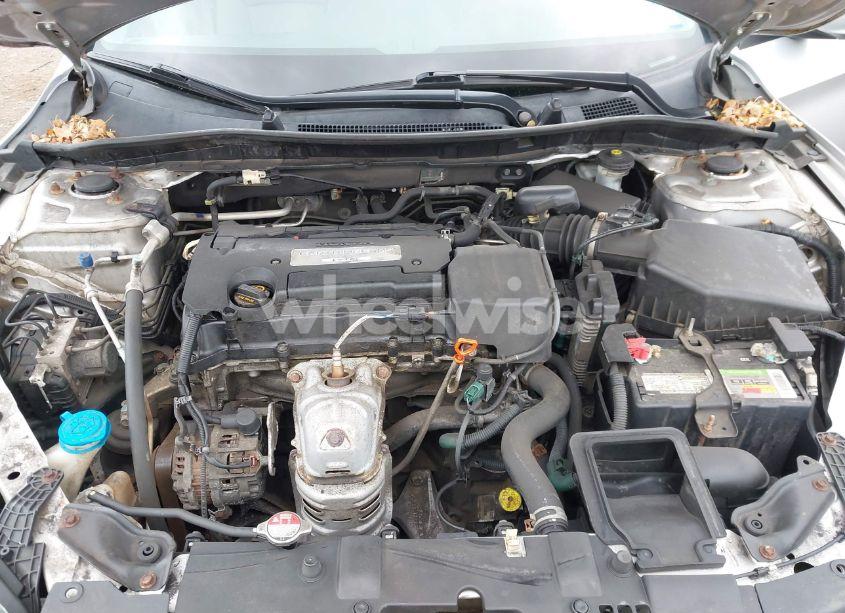 Photo 10 of 2014 Honda Accord LX (VIN 1HGCR2F35EA122761)