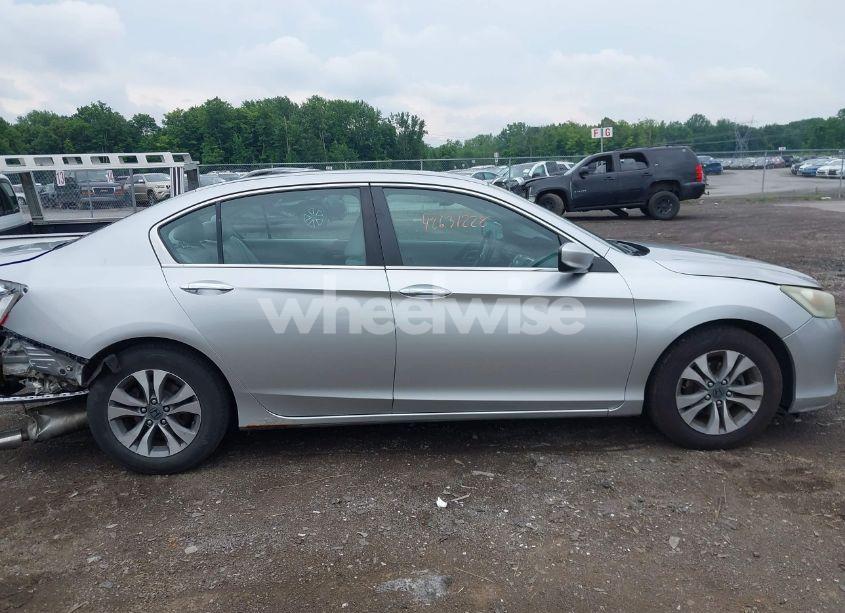 Photo 12 of 2014 Honda Accord LX (VIN 1HGCR2F35EA122761)