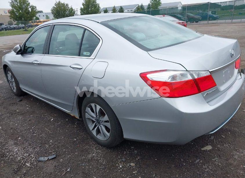 Photo 3 of 2014 Honda Accord LX (VIN 1HGCR2F35EA122761)