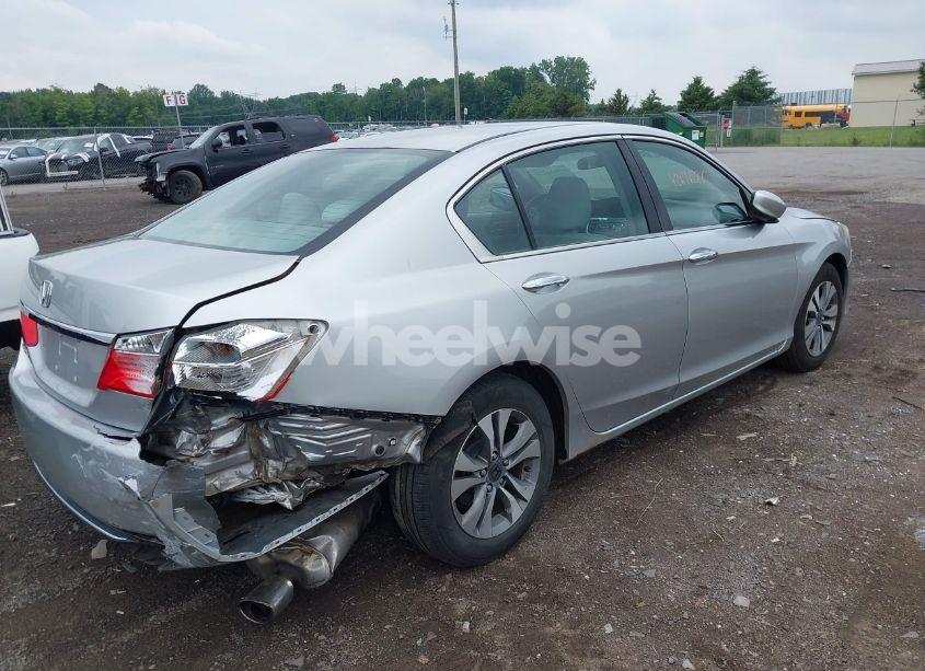 Photo 4 of 2014 Honda Accord LX (VIN 1HGCR2F35EA122761)