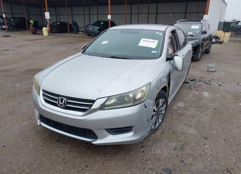 Photo 2 of 2014 Honda Accord LX (VIN 1HGCR2F35EA160765)