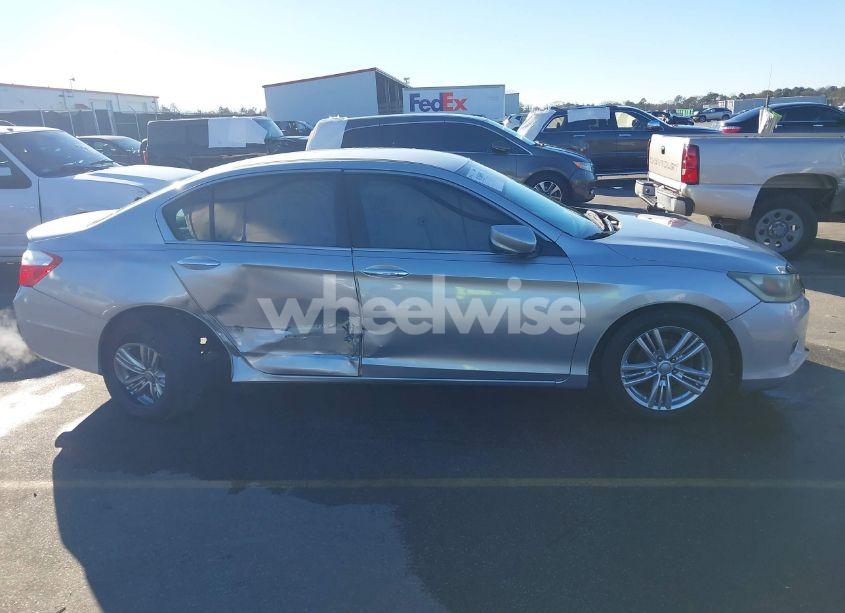 Photo 13 of 2014 Honda Accord LX (VIN 1HGCR2F35EA227929)