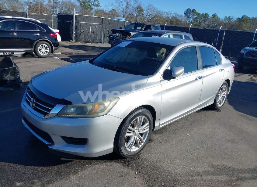 Photo 2 of 2014 Honda Accord LX (VIN 1HGCR2F35EA227929)