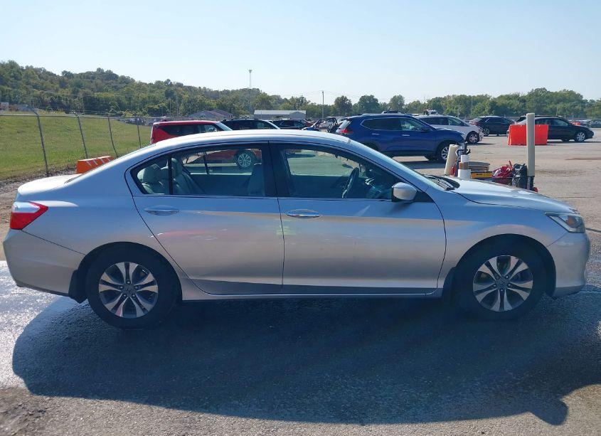 Photo 13 of 2014 Honda Accord LX (VIN 1HGCR2F35EA249476)