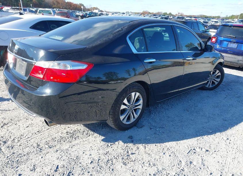 Photo 4 of 2015 Honda Accord LX (VIN 1HGCR2F35FA071389)