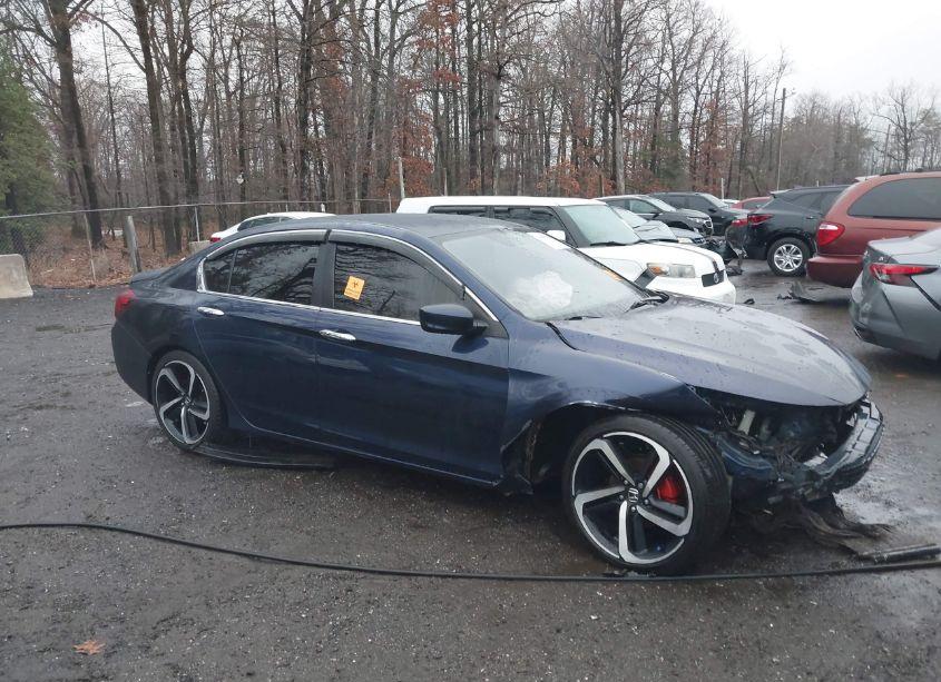 2015 Honda Accord LX (VIN 1HGCR2F35FA105850) main photo