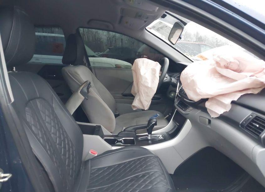 Photo 5 of 2015 Honda Accord LX (VIN 1HGCR2F35FA105850)