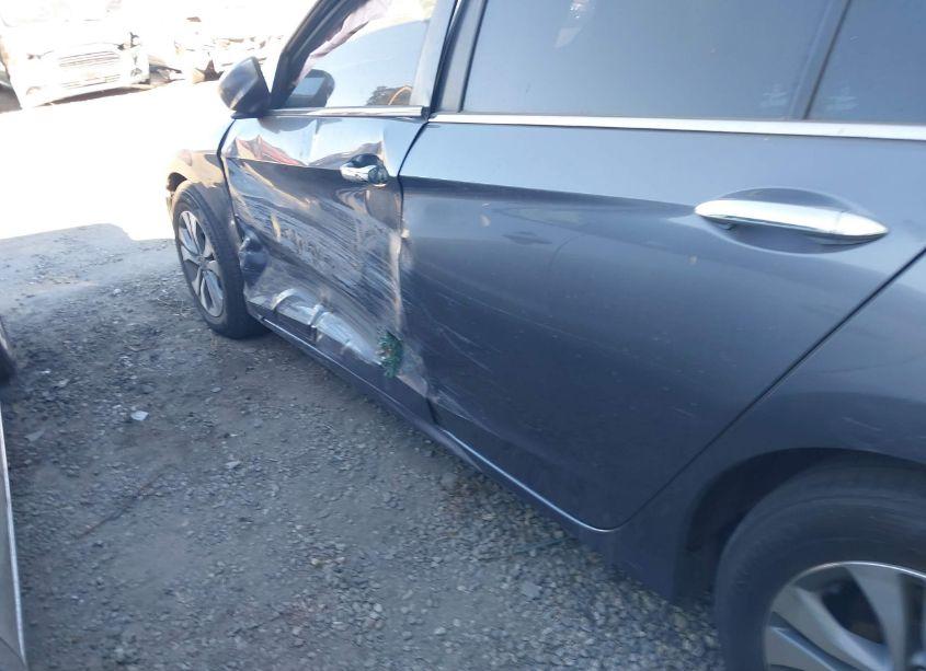 Photo 14 of 2015 Honda Accord LX (VIN 1HGCR2F35FA149962)