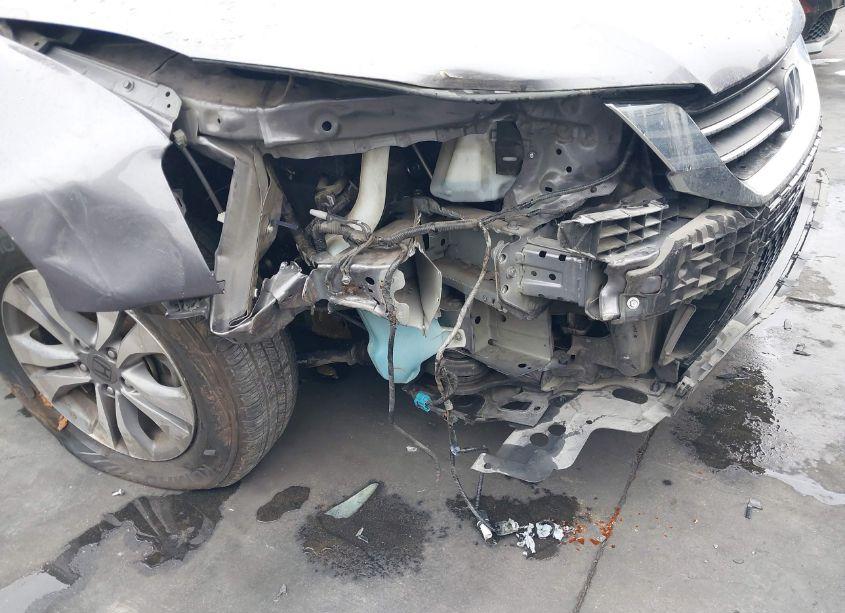 Photo 19 of 2015 Honda Accord LX (VIN 1HGCR2F35FA149962)