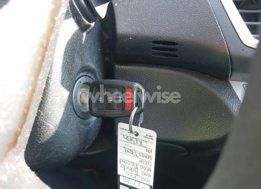 Photo 11 of 2015 Honda Accord LX (VIN 1HGCR2F35FA187403)