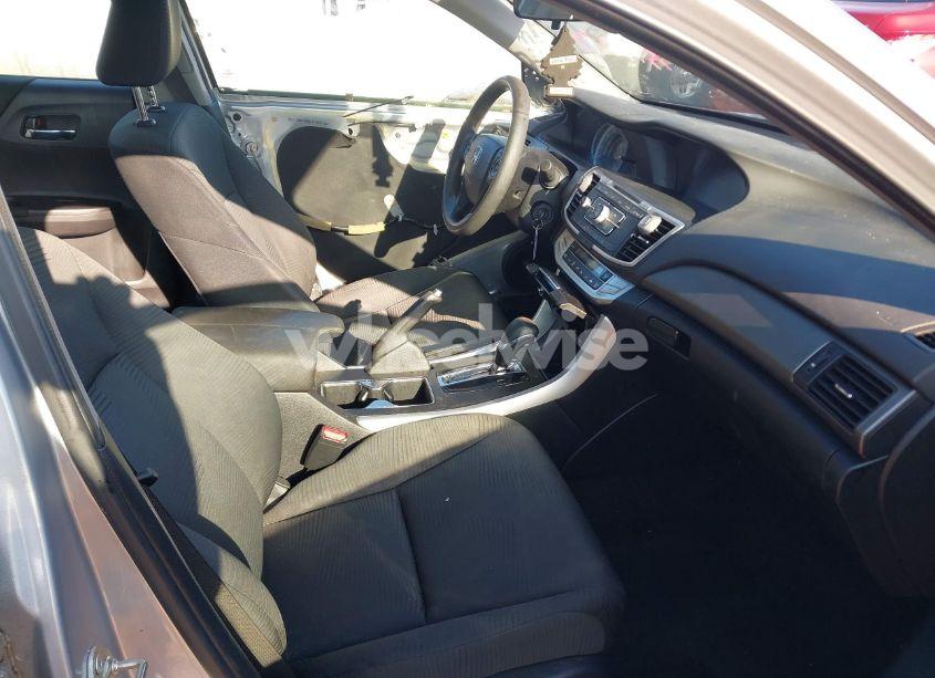 Photo 5 of 2015 Honda Accord LX (VIN 1HGCR2F35FA187403)