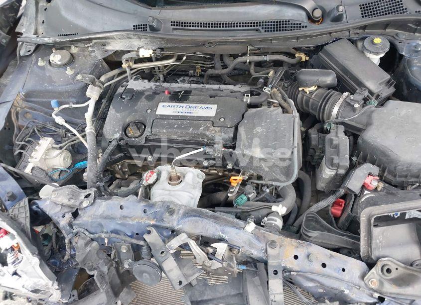 Photo 10 of 2015 Honda Accord LX (VIN 1HGCR2F35FA198109)