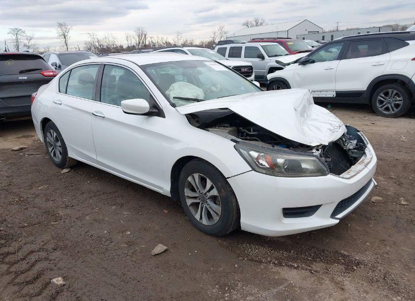 2015 Honda Accord LX (VIN 1HGCR2F35FA216415) main photo