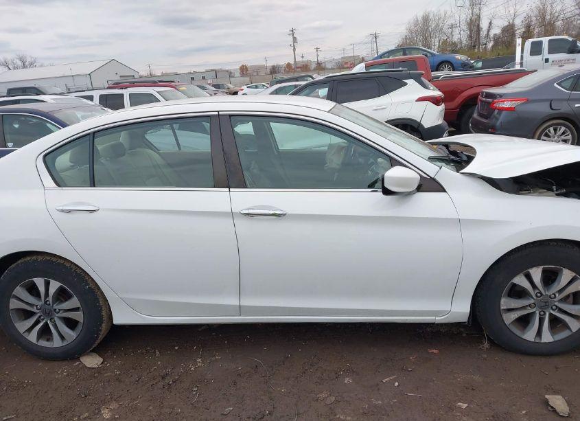 Photo 12 of 2015 Honda Accord LX (VIN 1HGCR2F35FA216415)