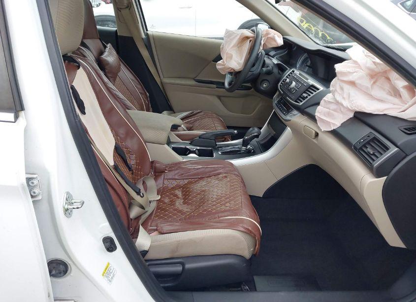 Photo 5 of 2015 Honda Accord LX (VIN 1HGCR2F35FA216415)