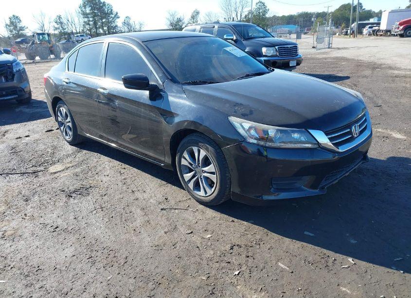 2015 Honda Accord LX (VIN 1HGCR2F35FA221615) main photo