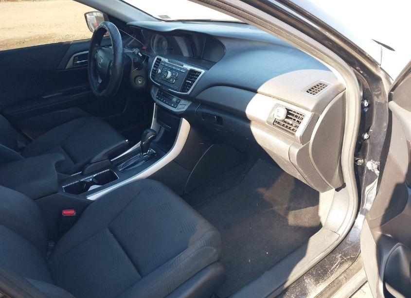 Photo 5 of 2015 Honda Accord LX (VIN 1HGCR2F35FA221615)