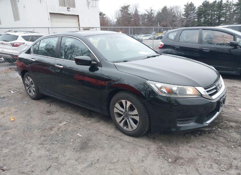 2015 Honda Accord LX (VIN 1HGCR2F35FA223400) main photo