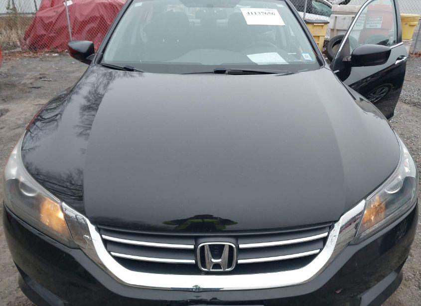 Photo 10 of 2015 Honda Accord LX (VIN 1HGCR2F35FA223400)