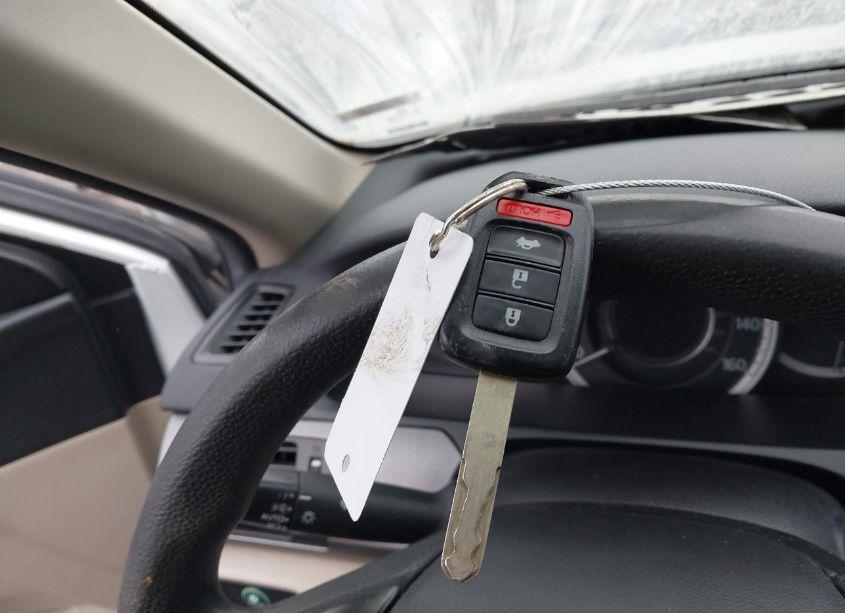 Photo 11 of 2015 Honda Accord LX (VIN 1HGCR2F35FA225762)