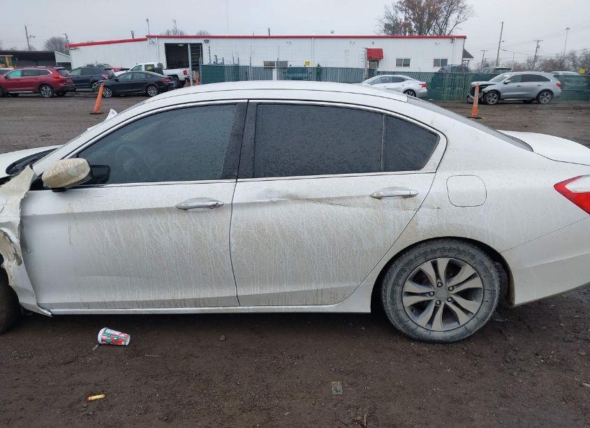 Photo 14 of 2015 Honda Accord LX (VIN 1HGCR2F35FA225762)