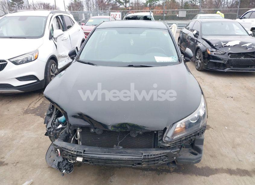 Photo 12 of 2015 Honda Accord LX (VIN 1HGCR2F35FA226037)