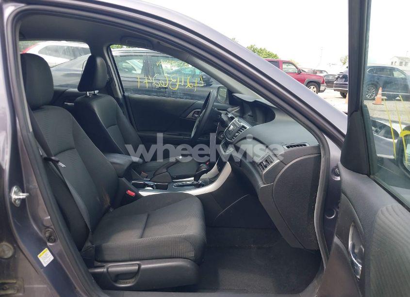 Photo 5 of 2015 Honda Accord LX (VIN 1HGCR2F35FA227219)