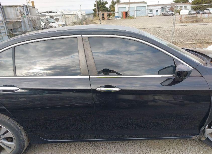 Photo 13 of 2015 Honda Accord LX (VIN 1HGCR2F35FA233862)