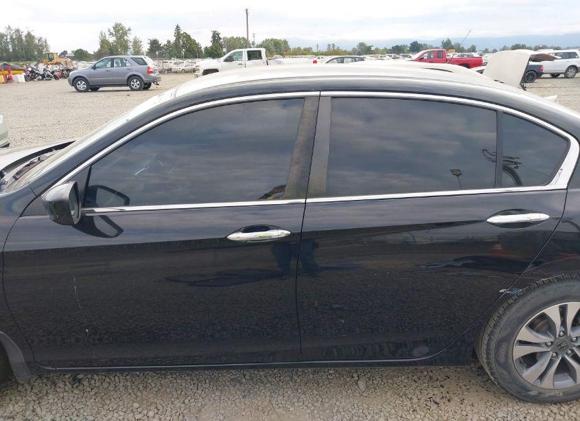 Photo 14 of 2015 Honda Accord LX (VIN 1HGCR2F35FA233862)