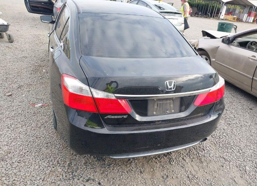 Photo 16 of 2015 Honda Accord LX (VIN 1HGCR2F35FA233862)