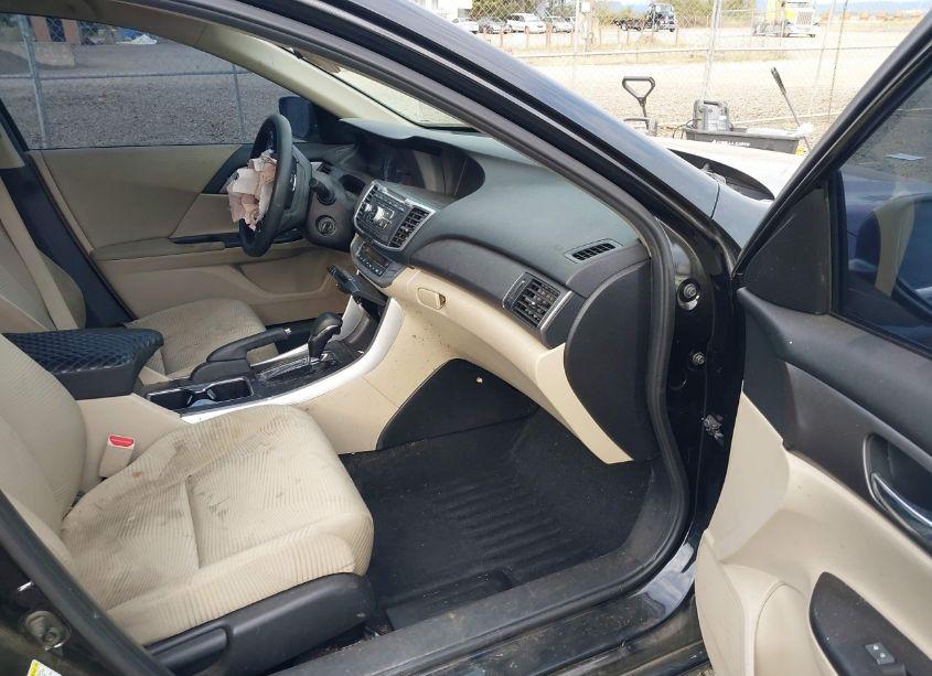 Photo 5 of 2015 Honda Accord LX (VIN 1HGCR2F35FA233862)