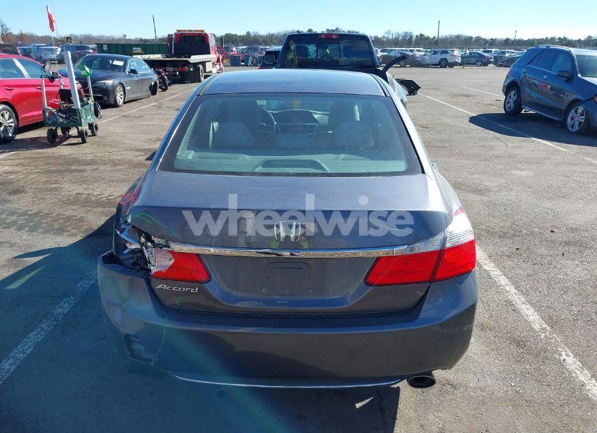 Photo 16 of 2015 Honda Accord LX (VIN 1HGCR2F35FA240584)