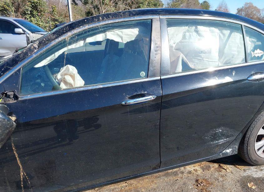 Photo 14 of 2015 Honda Accord LX (VIN 1HGCR2F35FA257790)