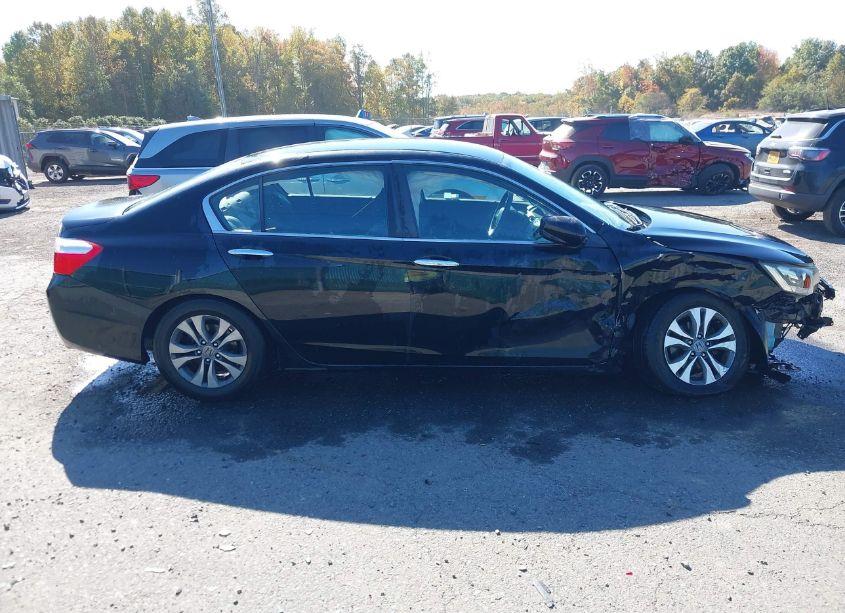 Photo 14 of 2015 Honda Accord LX (VIN 1HGCR2F35FA261869)