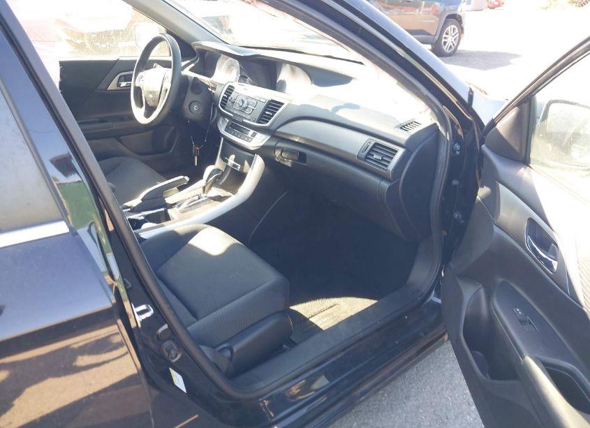 Photo 5 of 2015 Honda Accord LX (VIN 1HGCR2F35FA261869)