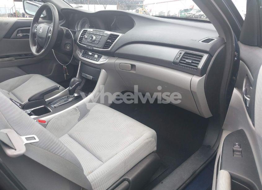 Photo 5 of 2015 Honda Accord LX (VIN 1HGCR2F35FA263735)