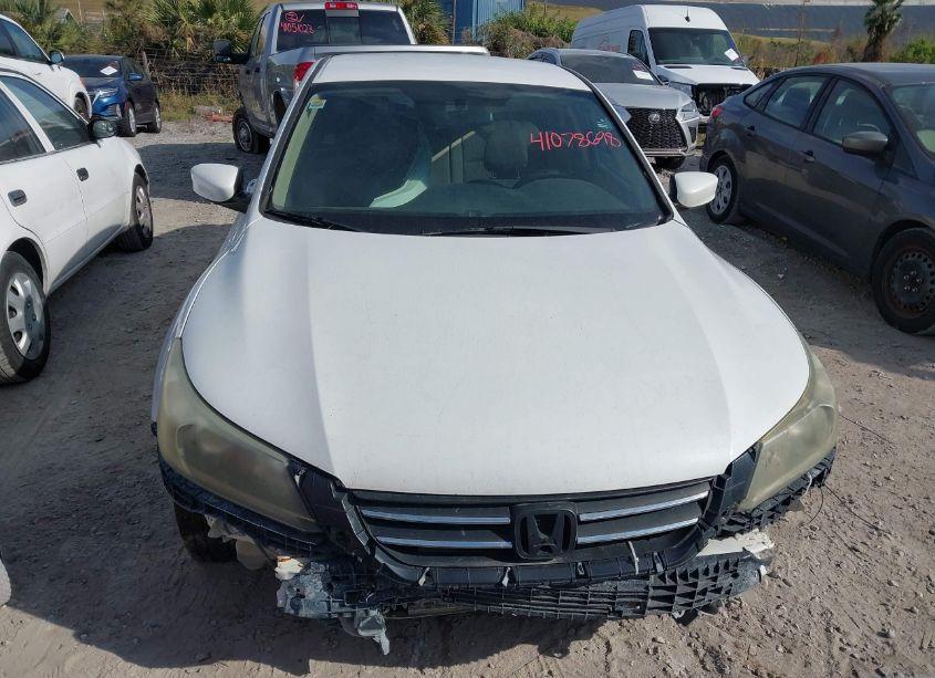 Photo 13 of 2015 Honda Accord LX (VIN 1HGCR2F35FA266182)