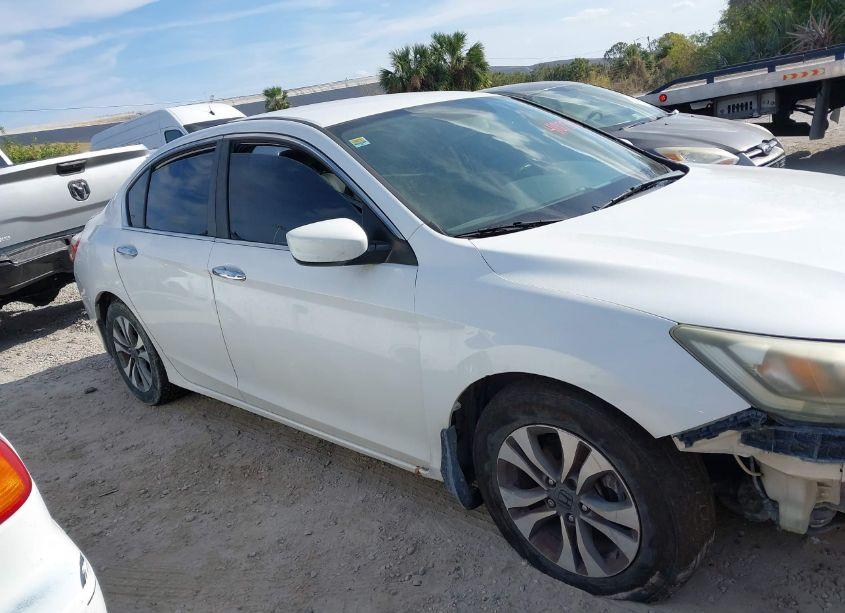 Photo 14 of 2015 Honda Accord LX (VIN 1HGCR2F35FA266182)