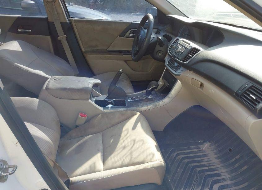 Photo 5 of 2015 Honda Accord LX (VIN 1HGCR2F35FA266182)