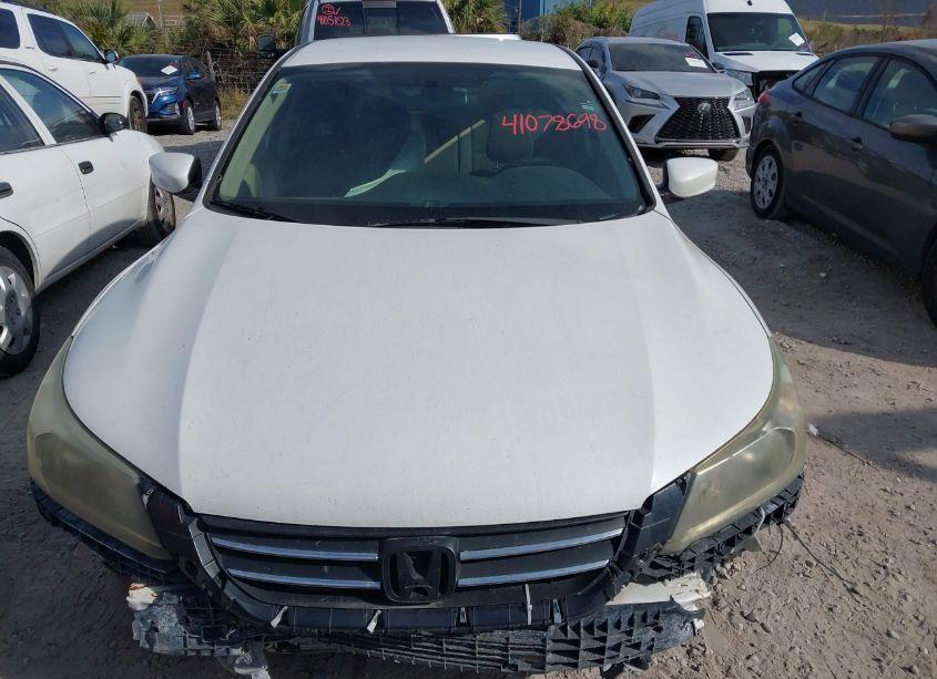 Photo 6 of 2015 Honda Accord LX (VIN 1HGCR2F35FA266182)