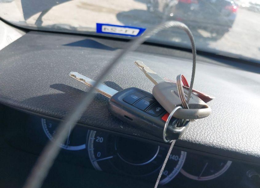 Photo 11 of 2016 Honda Accord LX (VIN 1HGCR2F35GA003367)