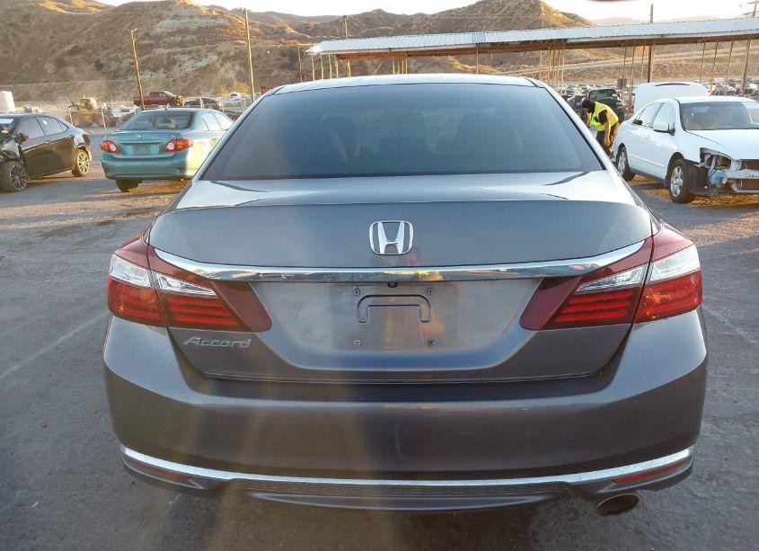 Photo 16 of 2016 Honda Accord LX (VIN 1HGCR2F35GA088128)