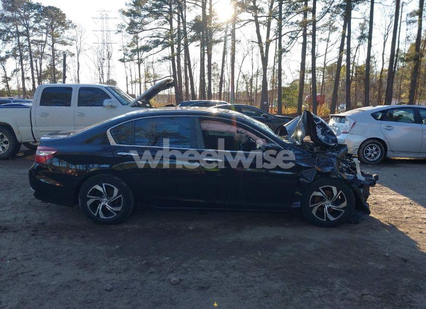 Photo 13 of 2016 Honda Accord LX (VIN 1HGCR2F35GA099601)