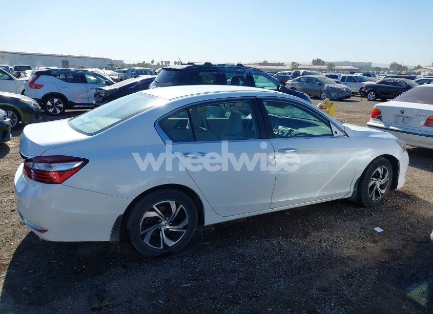 Photo 13 of 2016 Honda Accord LX (VIN 1HGCR2F35GA103291)