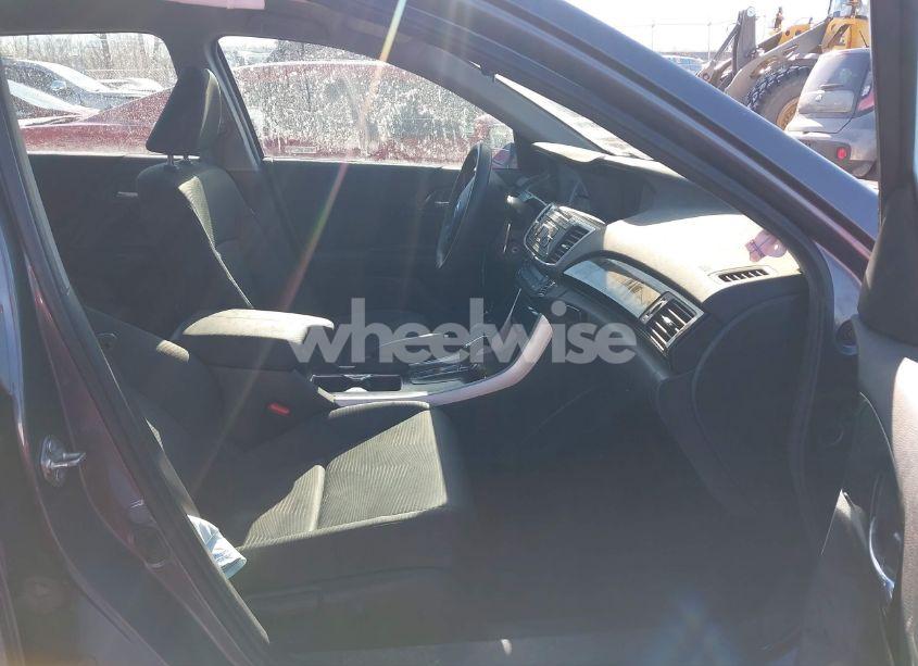 Photo 5 of 2016 Honda Accord LX (VIN 1HGCR2F35GA114596)